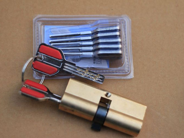 定南24小时上门开锁公司